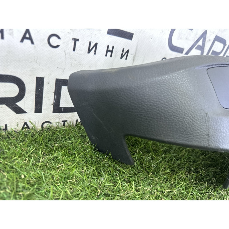 Накладка сидения (салон) Volkswagen Touareg NF 2013 3.6 CGRA 7P6881313C82V