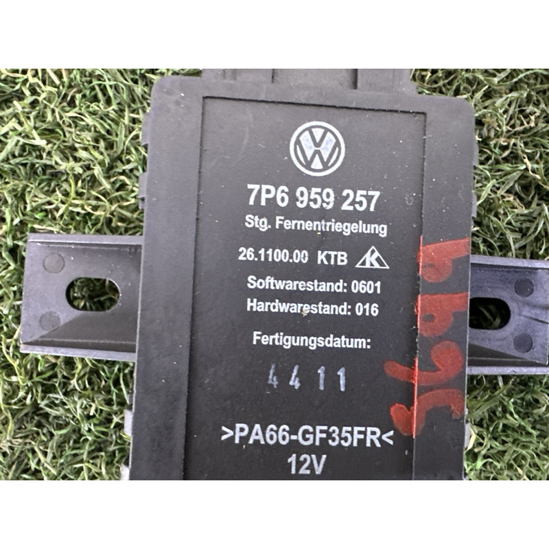 Блок управління сидінням (електрика / блоки управління) Volkswagen Touareg NF 2012 3.0 7P6959257