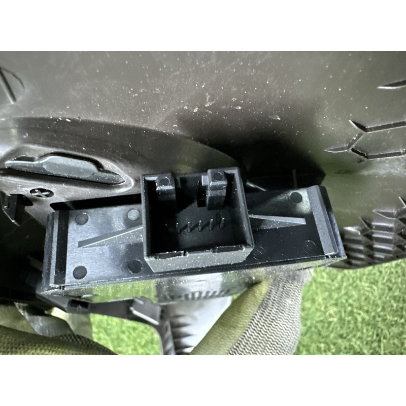 Блок регулировки сидения (закрытая категория) Volkswagen Touareg NF 2013 3.0 Hybrid 7P6959748A
