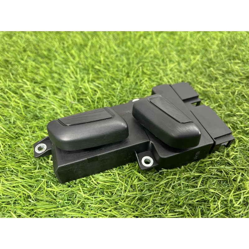 Блок управления сиденьем (закрытая категория) Volkswagen Touareg NF 2011 3.6 7P6959748