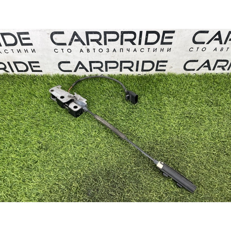 Замок капота (кузов и элементы) Volkswagen Touareg NF 2011 3.6 7P6823509