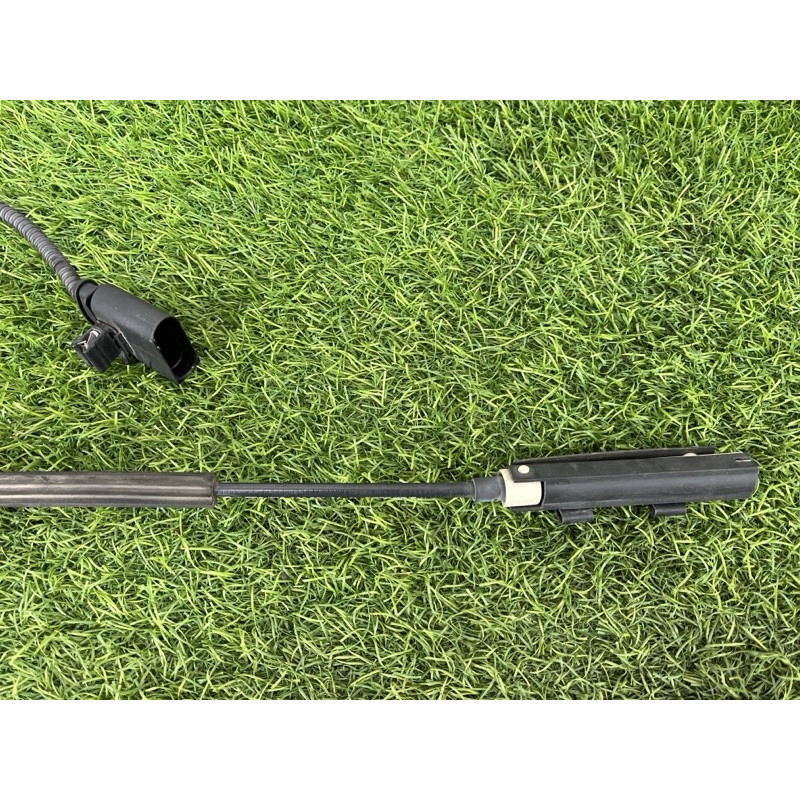 Замок капота (кузов и элементы) Volkswagen Touareg NF 2011 3.6 7P6823509