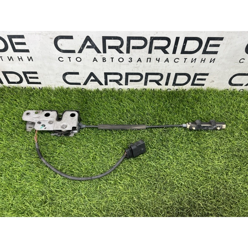 Замок капота (кузов и элементы) Volkswagen Touareg NF 2011 3.6 7P6823509