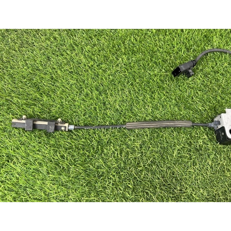 Замок капота (кузов и элементы) Volkswagen Touareg NF 2011 3.6 7P6823509