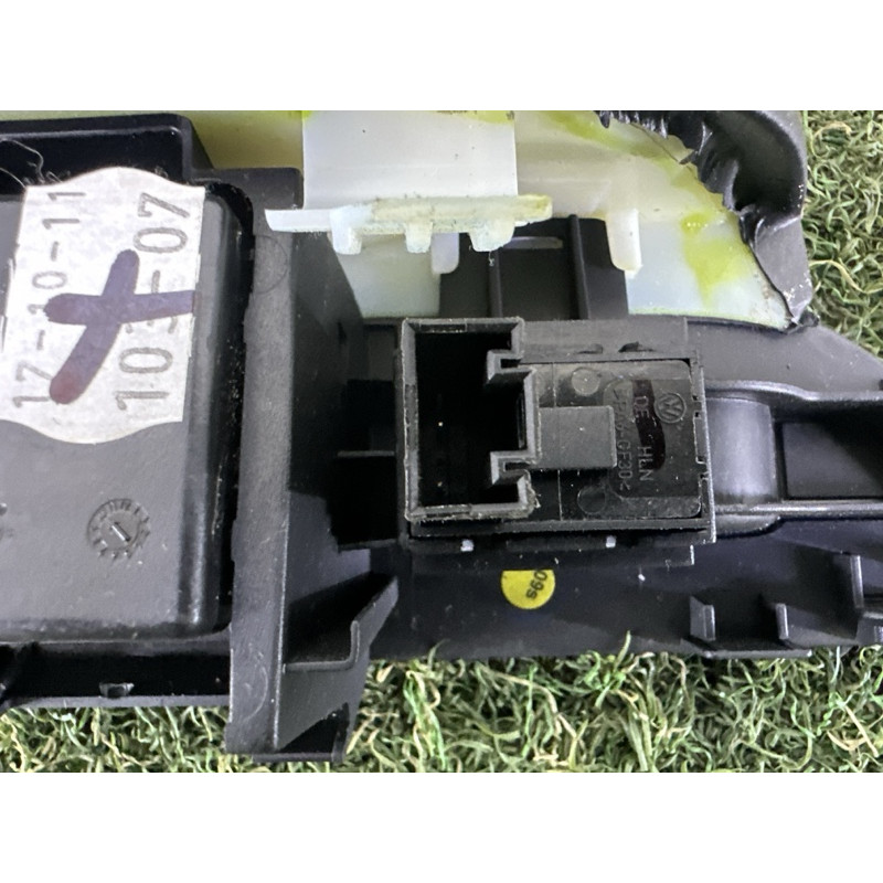 Подлокотник (салон) Volkswagen Touareg NF 2012 3.0 7P6868139DK84