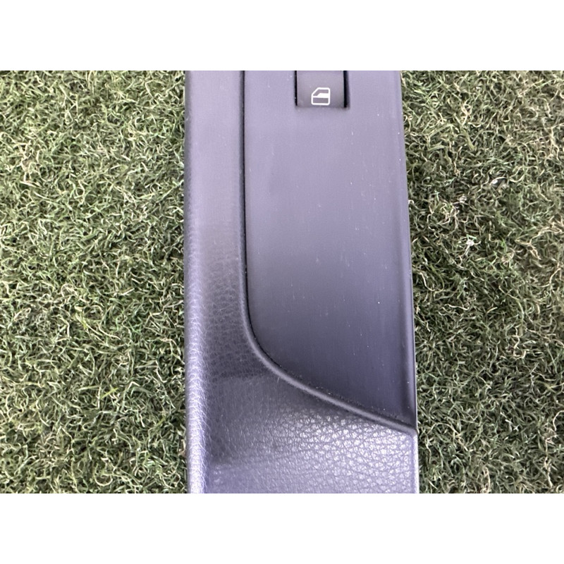 Подлокотник (салон) Volkswagen Touareg NF 2012 3.0 7P1868170AK84