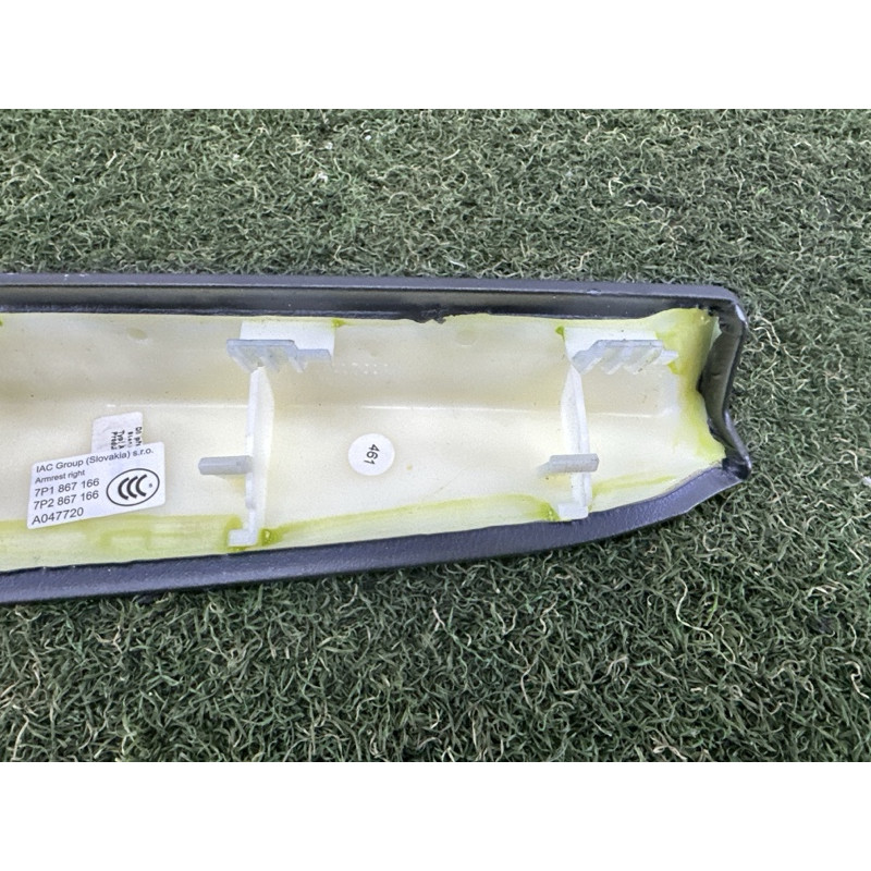 Подлокотник (салон) Volkswagen Touareg NF 2012 3.0 7P1868170AK84