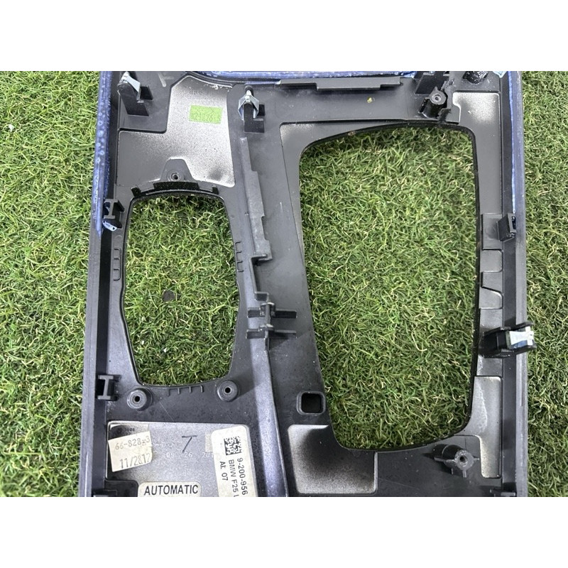 Декоративная накладка центральной консоли (салон) BMW X3 F25 2013 2.0 51169200956