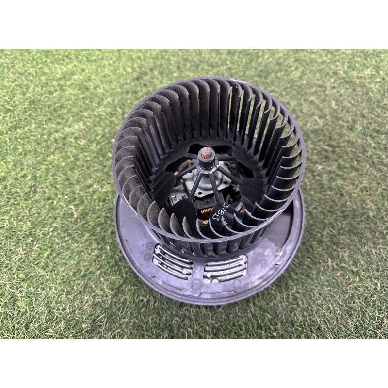 Мотор печки (отопление и кондиционирование) BMW X3 F25 2013 2.0 64119227670
