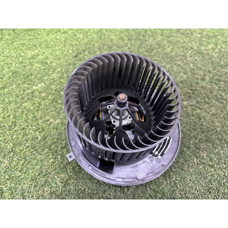 Мотор печки (отопление и кондиционирование) BMW X3 F25 2013 2.0 64119227670