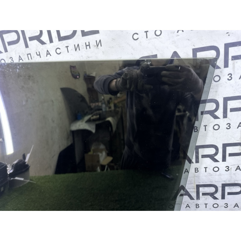 Скло (кузов и элементы) LAND ROVER Range Rover L405 2014 5.0 LR052676