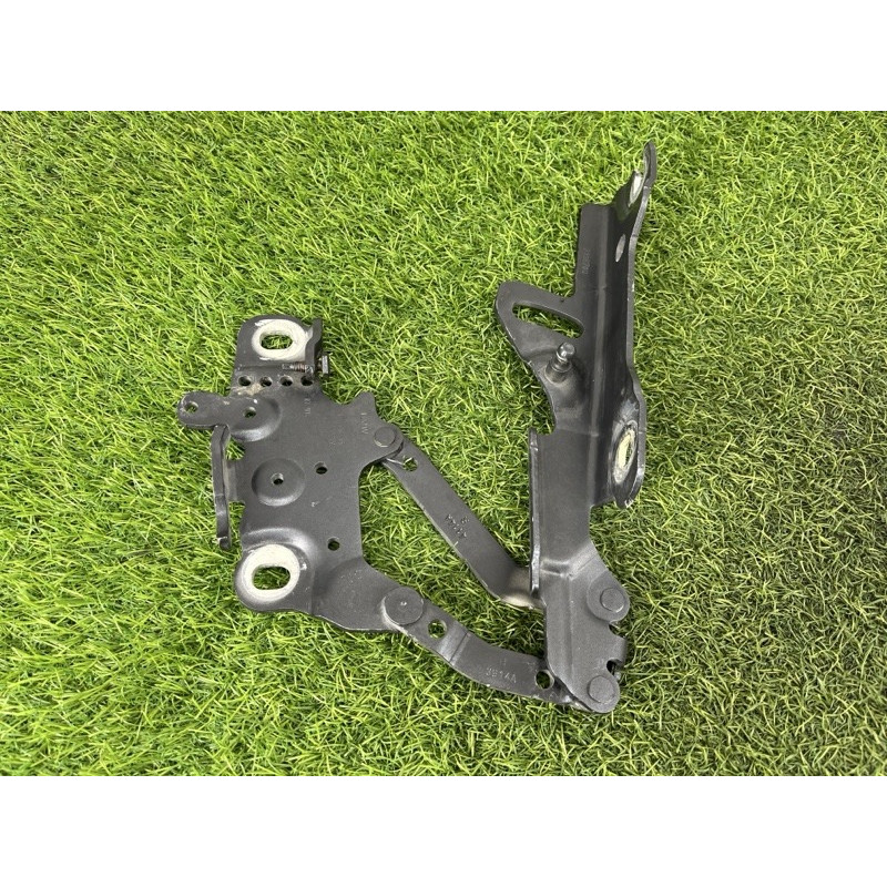 Петля капота (кузов и элементы) BMW 3-series F30 2015 2.0 41617286344