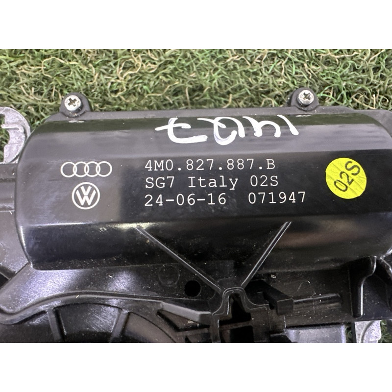 Привод замка багажника (электрика) AUDI Q7 4M 2017 3.0 4M0827887B
