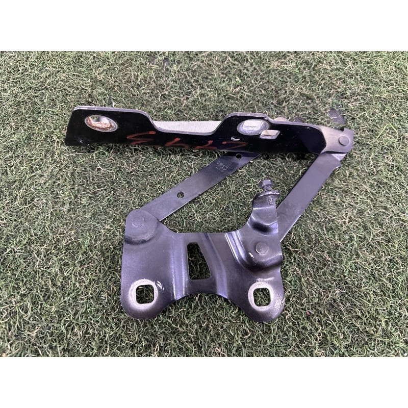 Петля капота (кузов и элементы) LAND ROVER RANGE ROVER Sport L494 2014 5.0 LR036584