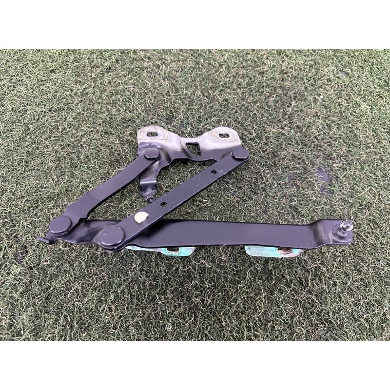 Петля капота (кузов и элементы) LAND ROVER RANGE ROVER Sport L494 2014 5.0 LR036583