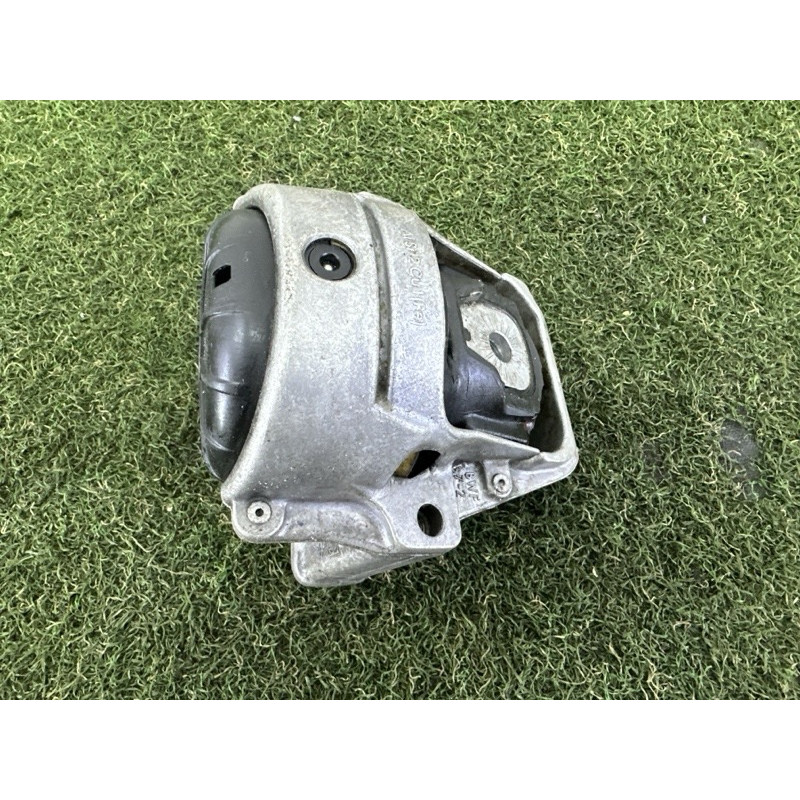 Подушка двигуна (двигун та елементи) AUDI Q5 8R 2012 3.2 8R0199381AM
