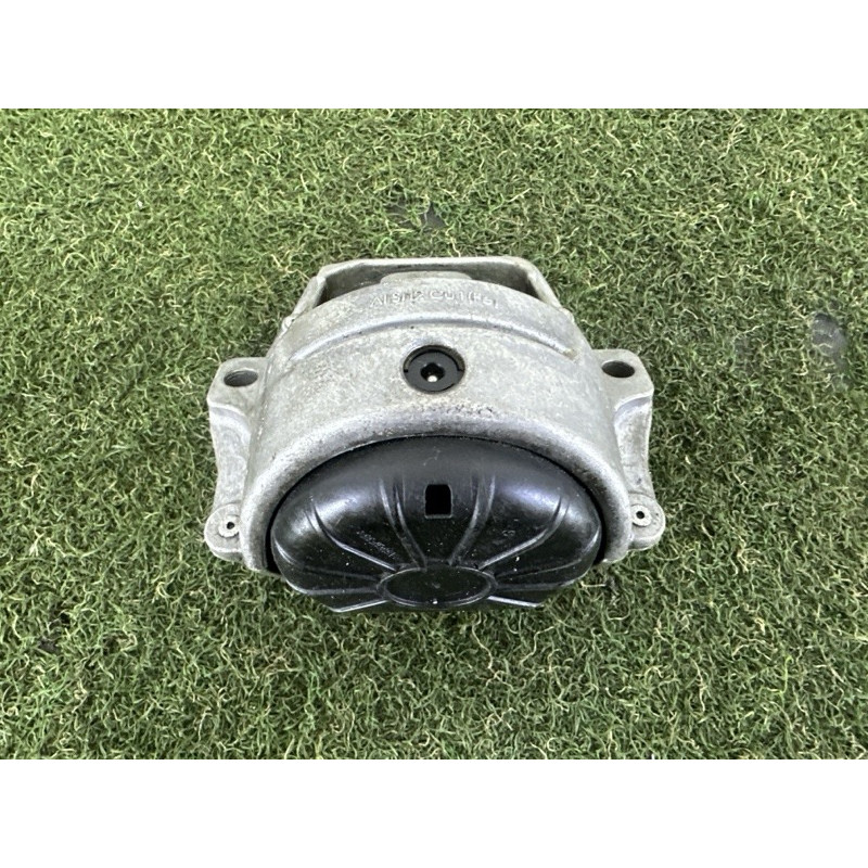 Подушка двигуна (двигун та елементи) AUDI Q5 8R 2012 3.2 8R0199381AM