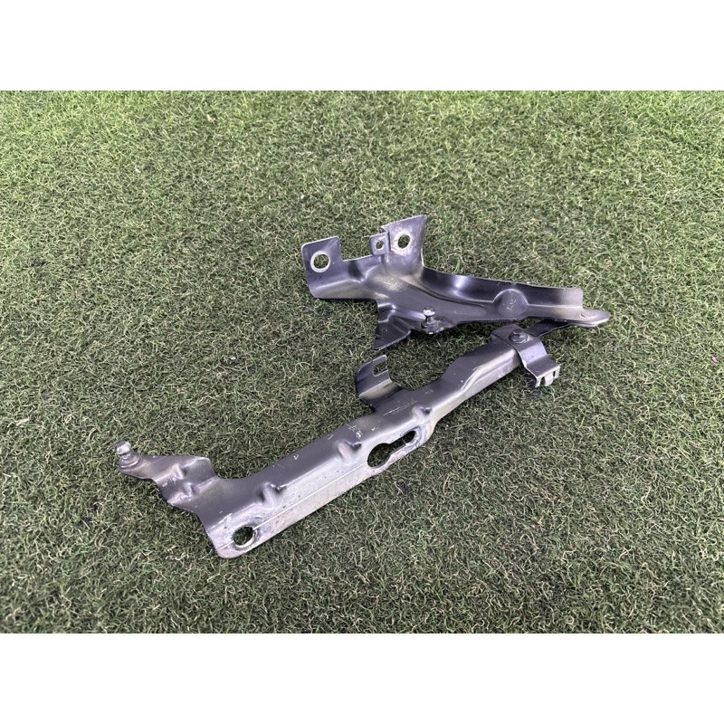 Петля капота (кузов и элементы) Volvo XC90 T6 2017 2.0 31352879