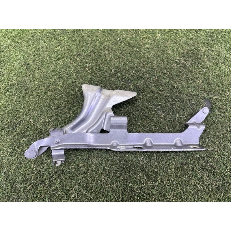 Петля капота (кузов и элементы) Volvo XC90 T6 2016 2.0 31352879