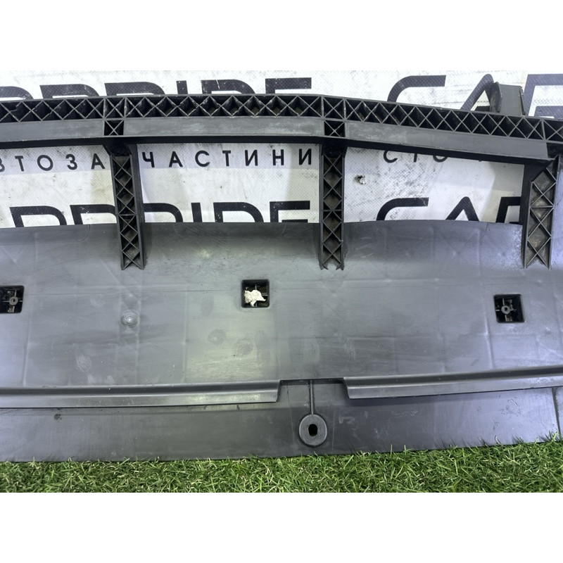 Захист бампера (кузов і елементи) AUDI Q5 8R 2012 3.2 8R0807233A