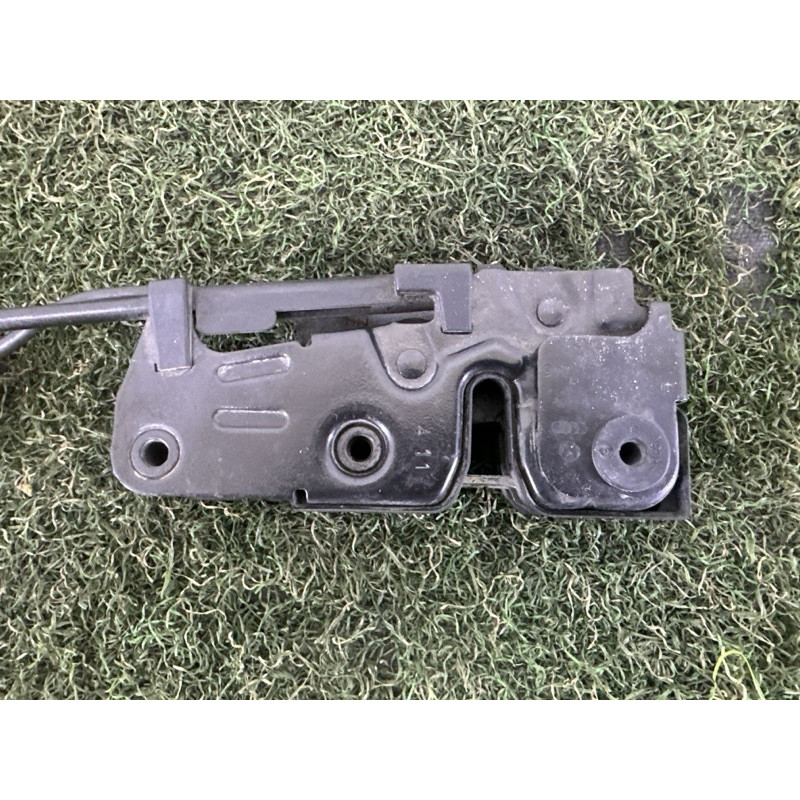 Замок капота (кузов и элементы) AUDI Q5 8R 2012 3.2 8K0823509D