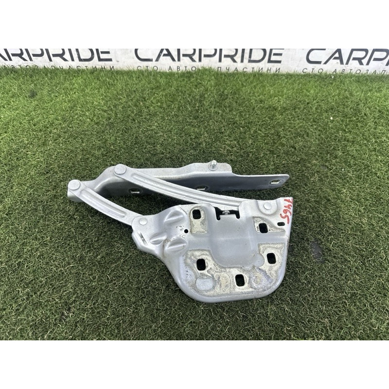 Петля капота (кузов и элементы) LAND ROVER Range Rover Velar L560 2018 2.0 LR111645