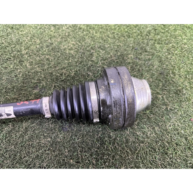 Привід (трансмісія) Volkswagen Touareg NF 2012 3.0 7P0407271C