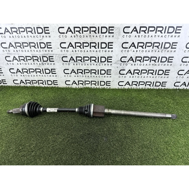 Привод (трансмиссия) LAND ROVER Range Rover Velar L560 2018 2.0 LR092738