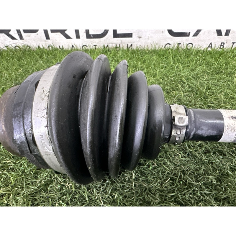Привод (трансмиссия) LAND ROVER Range Rover Velar L560 2018 2.0 LR092738