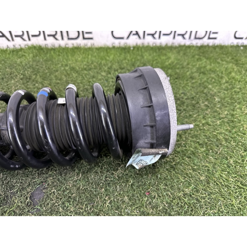 Амортизатор в сборе (подвеска) LAND ROVER Range Rover Velar L560 2018 2.0 LR090615