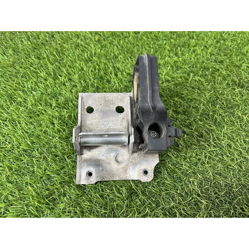 Крепление радиатора (кузов и элементы) BMW 5-series F10 2011 2.0 N47N 51117186514