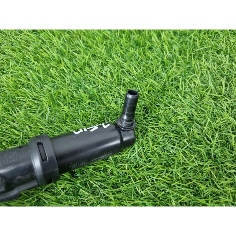 Форсунка омивача фар (кузов і елементи) BMW 5-series F10 2011 2.0 N47N 61677377668