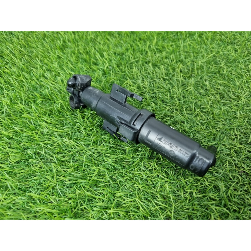 Форсунка омывателя фар (кузов и элементы) BMW 5-series F10 2011 2.0 N47N 61677377667