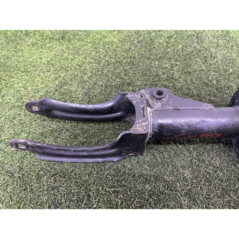 Амортизатор в сборе (подвеска) Volkswagen Touareg NF 2012 3.0 7P6413031H