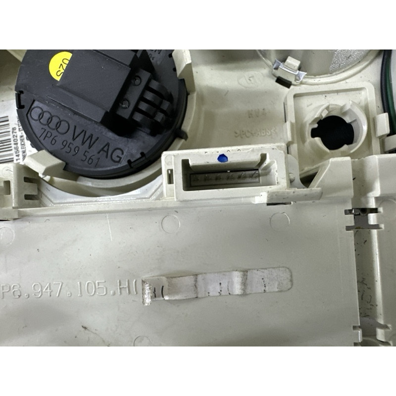 Плафон салона (салон) Volkswagen Touareg NF 2012 3.0 7P6947105F2EN
