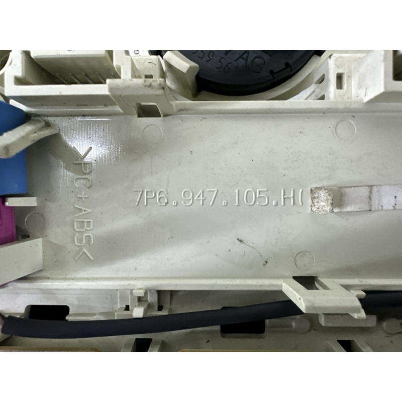 Плафон салона (салон) Volkswagen Touareg NF 2012 3.0 7P6947105F2EN