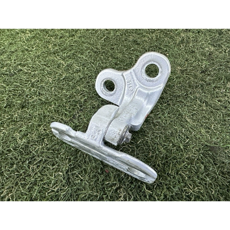 Петля двери (кузов і елементи) LAND ROVER Range Rover Velar L560 2018 2.0 LR073599