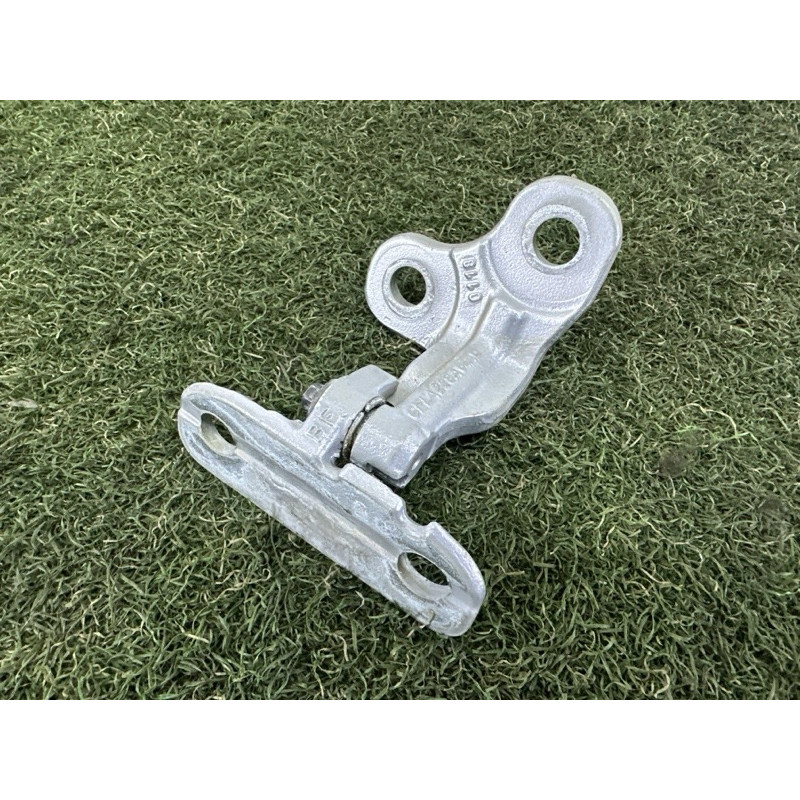 Петля двери (кузов і елементи) LAND ROVER Range Rover Velar L560 2018 2.0 LR073595