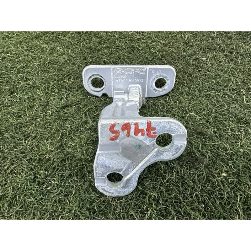 Петля дверей (кузов і елементи) LAND ROVER Range Rover Velar L560 2018 2.0 LR073596