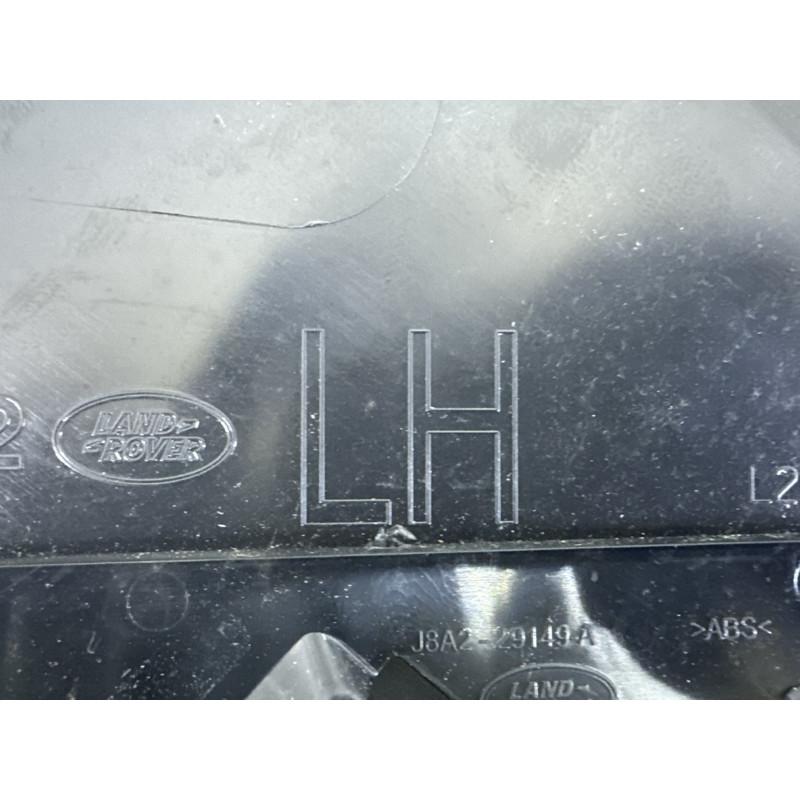 Молдинг крыла (кузов і елементи) LAND ROVER Range Rover Velar L560 2018 2.0 LR109367