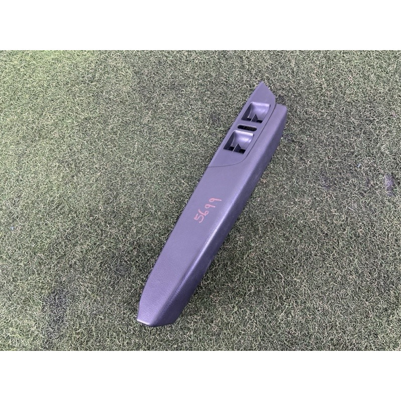 Подлокотник (салон) Volkswagen Touareg NF 2012 3.0 7P1868169AK84