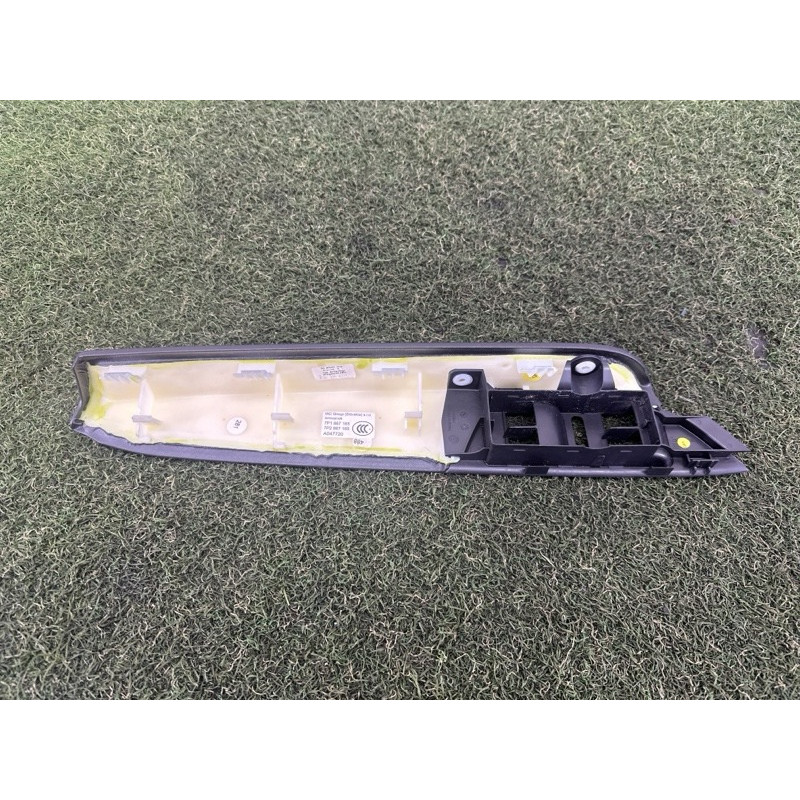 Подлокотник (салон) Volkswagen Touareg NF 2012 3.0 7P1868169AK84