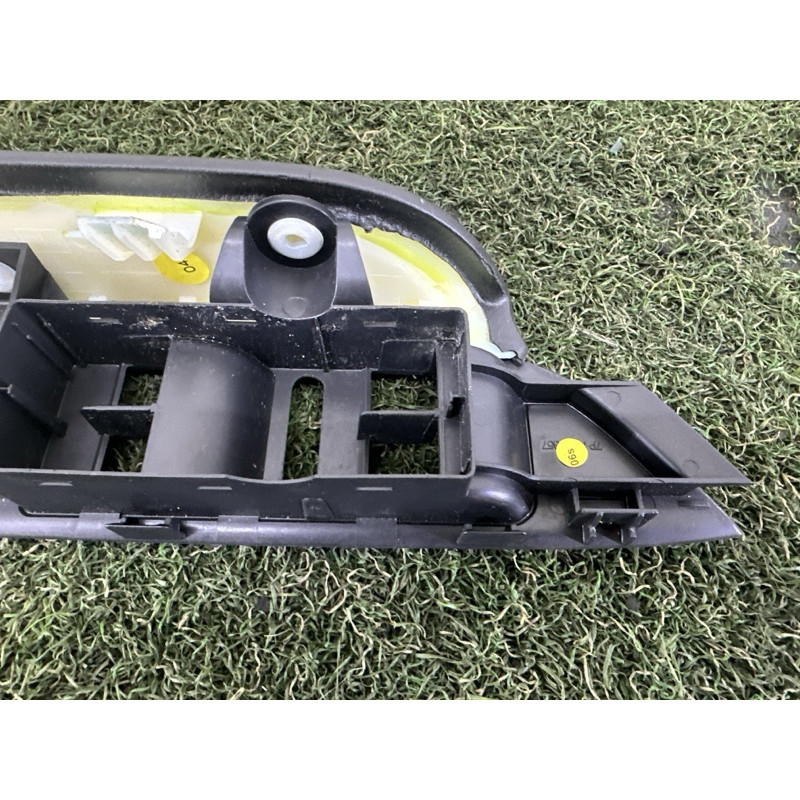 Подлокотник (салон) Volkswagen Touareg NF 2012 3.0 7P1868169AK84