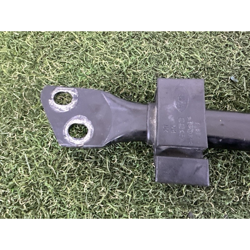 Розпірка передньої панелі (кузов и элементы) LAND ROVER Range Rover L405 2014 5.0 LR044966