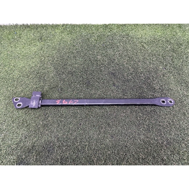Распорка передней панели (кузов и элементы) LAND ROVER RANGE ROVER Sport L494 2014 5.0 LR044966