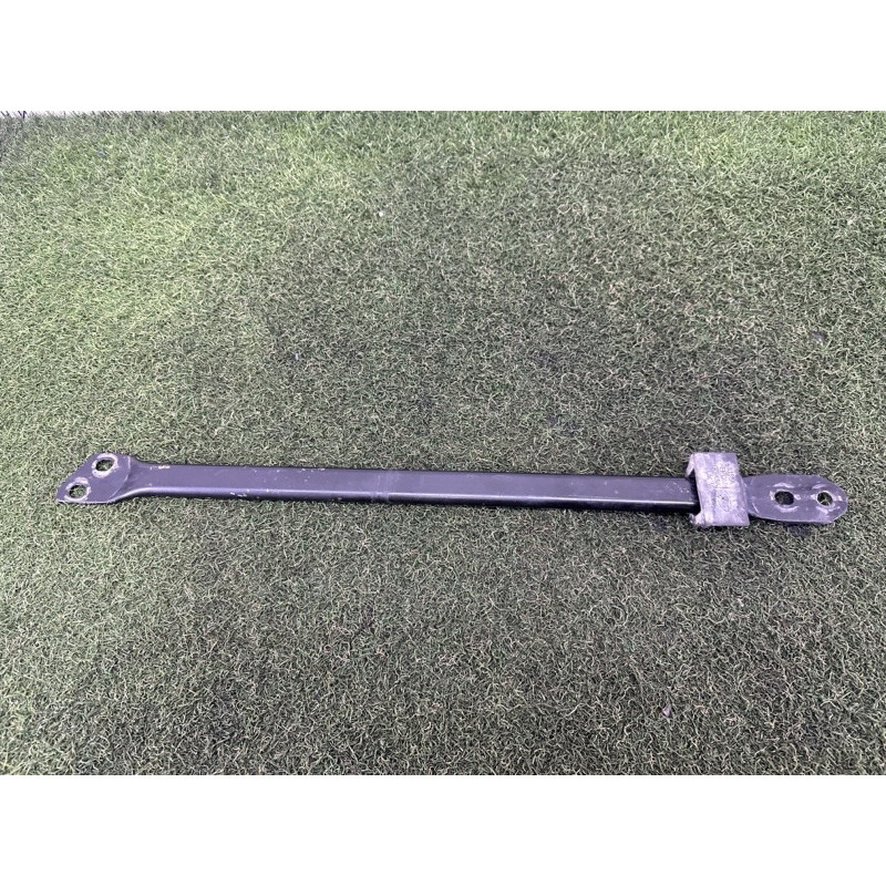 Распорка передней панели (кузов и элементы) LAND ROVER RANGE ROVER Sport L494 2014 5.0 LR037630