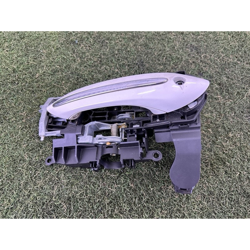 Кронштейн ручки двери (кузов и элементы) BMW 7-series F01 2011 3.0 N54 51217227121
