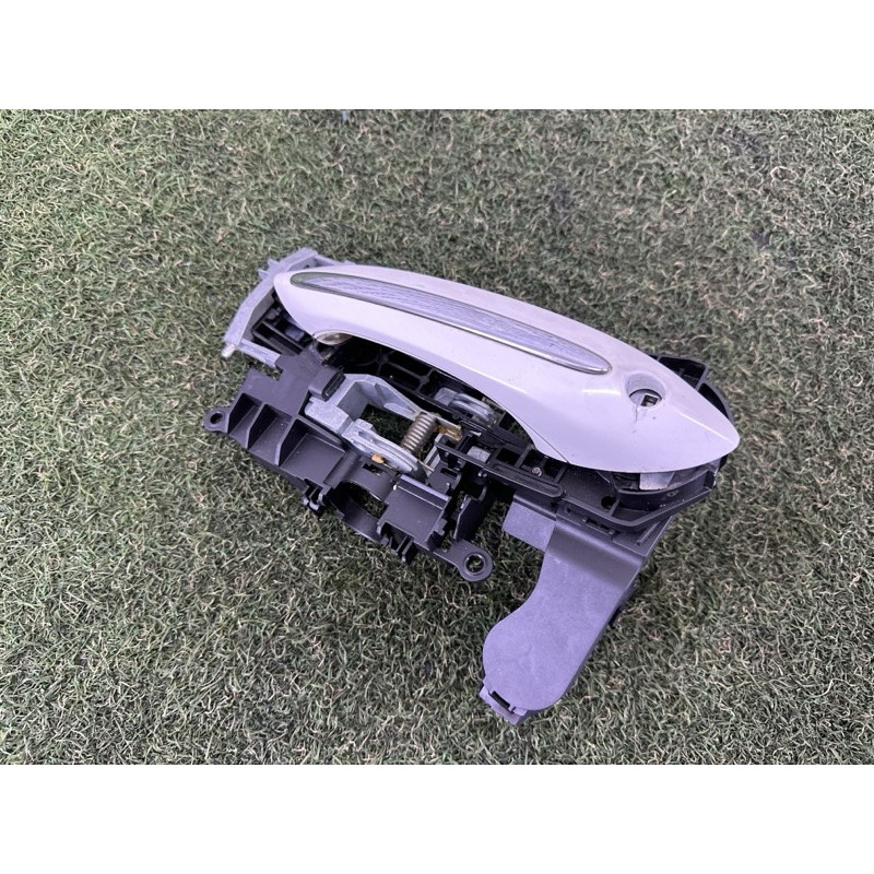 Кронштейн ручки двери (кузов и элементы) BMW 7-series F01 2011 3.0 N54 51217227121