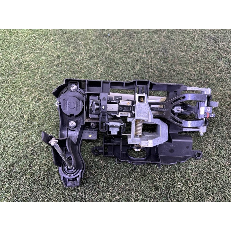Кронштейн ручки двери (кузов и элементы) BMW 7-series F01 2011 3.0 N54 51217227121