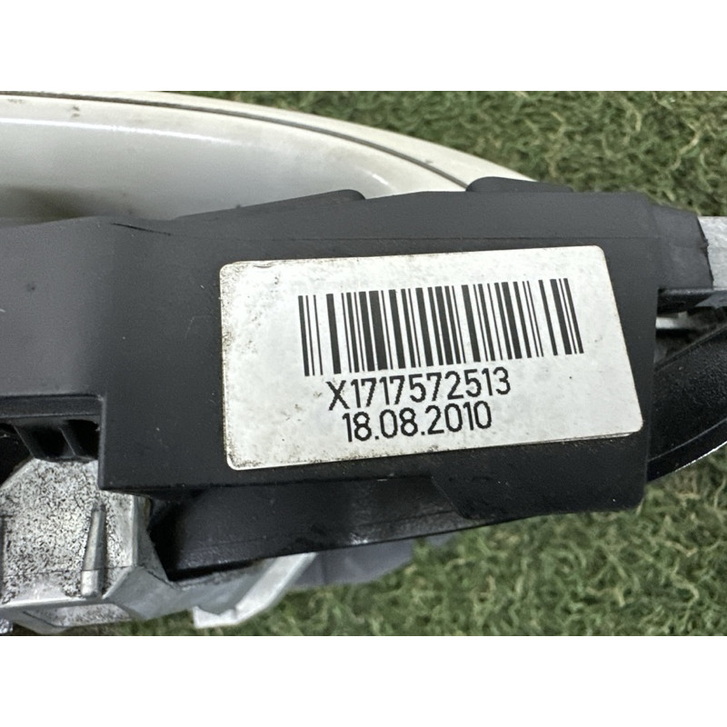 Кронштейн ручки двери (кузов и элементы) BMW 7-series F01 2011 3.0 N54 51217227121